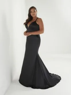 Christina Wu Prom Christina Wu Plus 16965 Slim Halter Prom Dress -Outlet Prom Dresses Store S22 CWPP 16965 03 530x705
