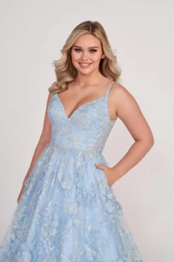 Ellie Wilde By Mon Cheri Ellie Wilde EW34084 Feminine Lace Prom Dress -Outlet Prom Dresses Store S23 EW EW34084 03 470x705